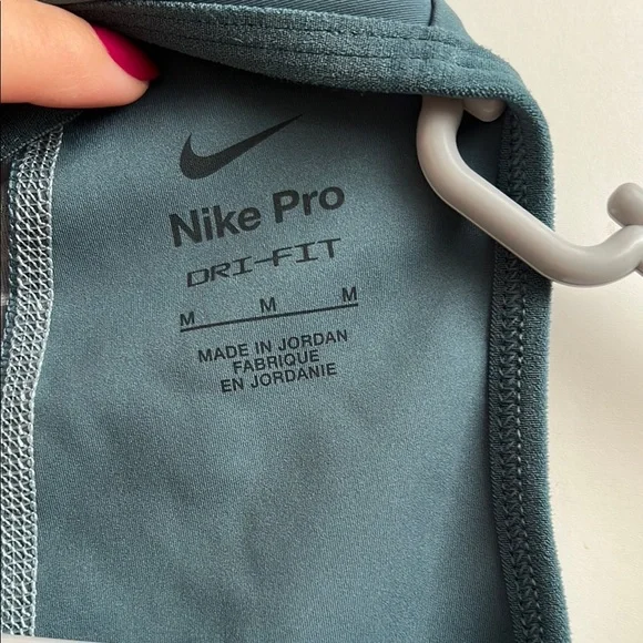 NWOT Nike Pro Dri Fit Crop Top - Picture 7 of 10